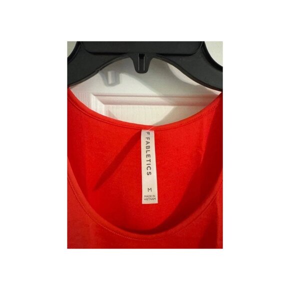 Fabletics Eco Satin Tank Top in Strawberry Red Sz M - Picture 2 of 5